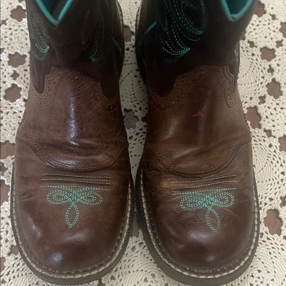 Women’s Ariat Leather Brown Boots with Turquoise Trim Size 10 B - Picture 3 of 10